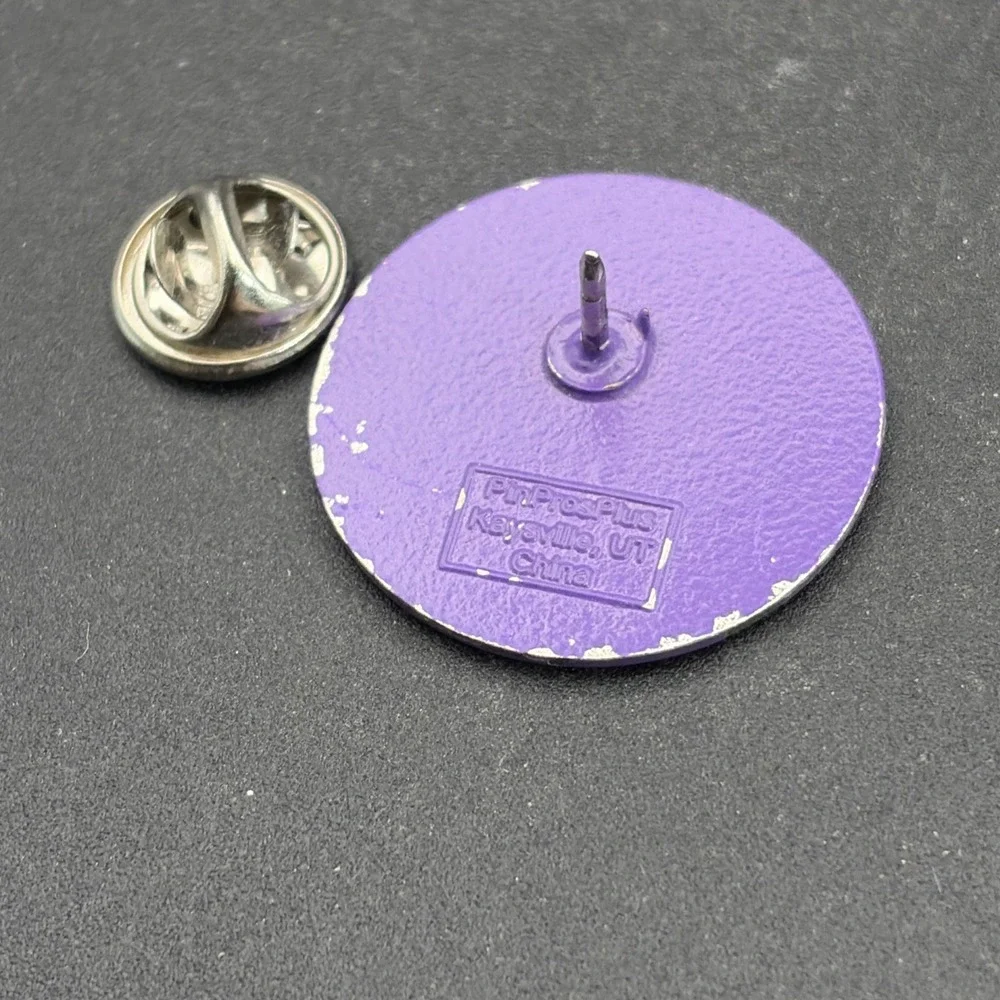 The Escape Game Mission Mars Rocket Ship Lapel Hat Pin‎
